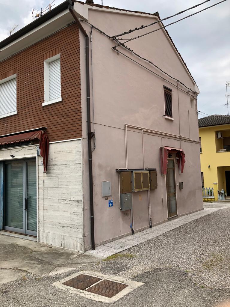 Negozio in Vendita a Vigarano Pieve
