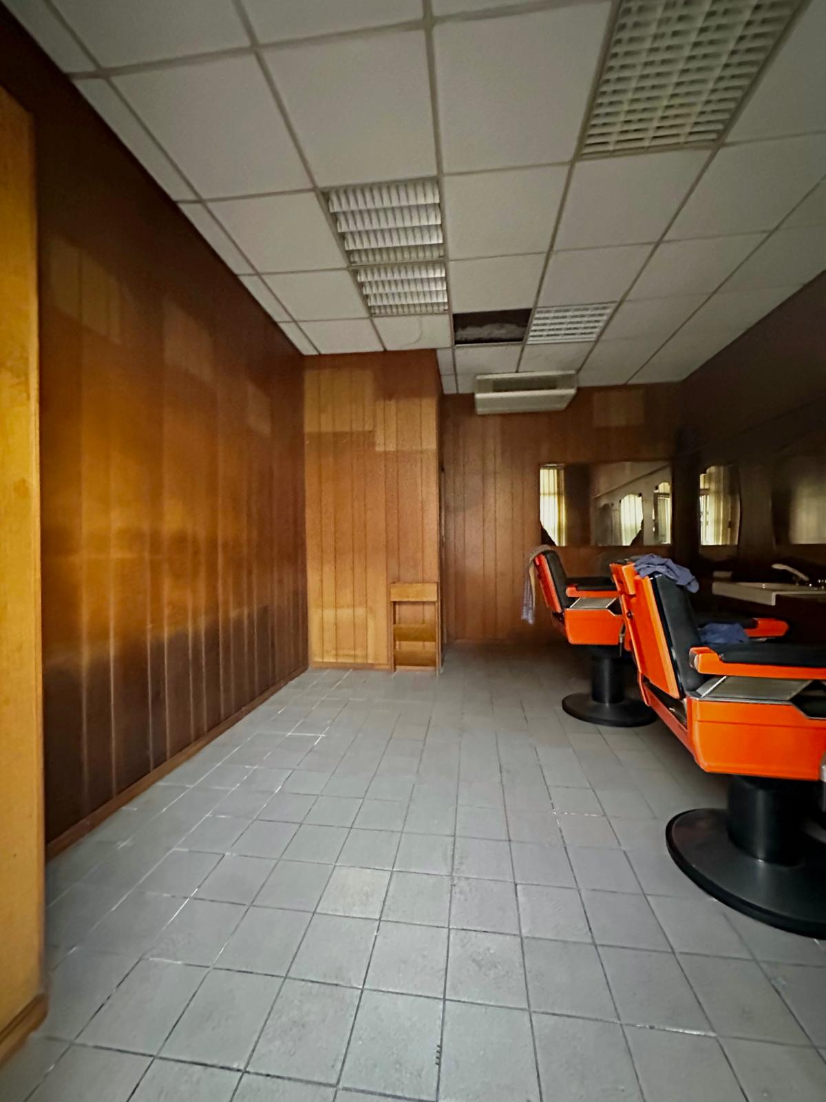 Negozio in Vendita a San Pietro In Casale