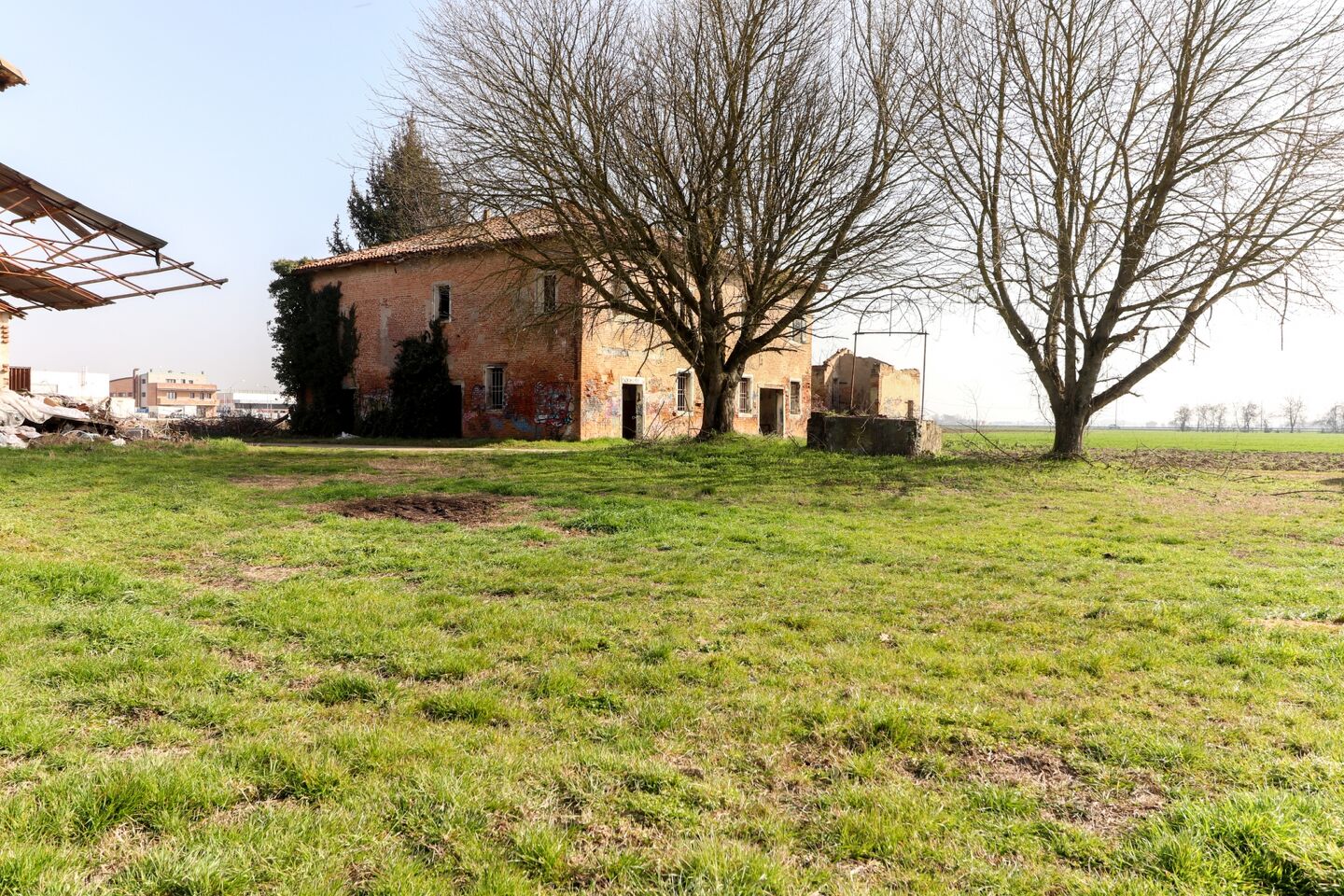 Cascina – Corte Colonica in Vendita a San Pietro in Casale