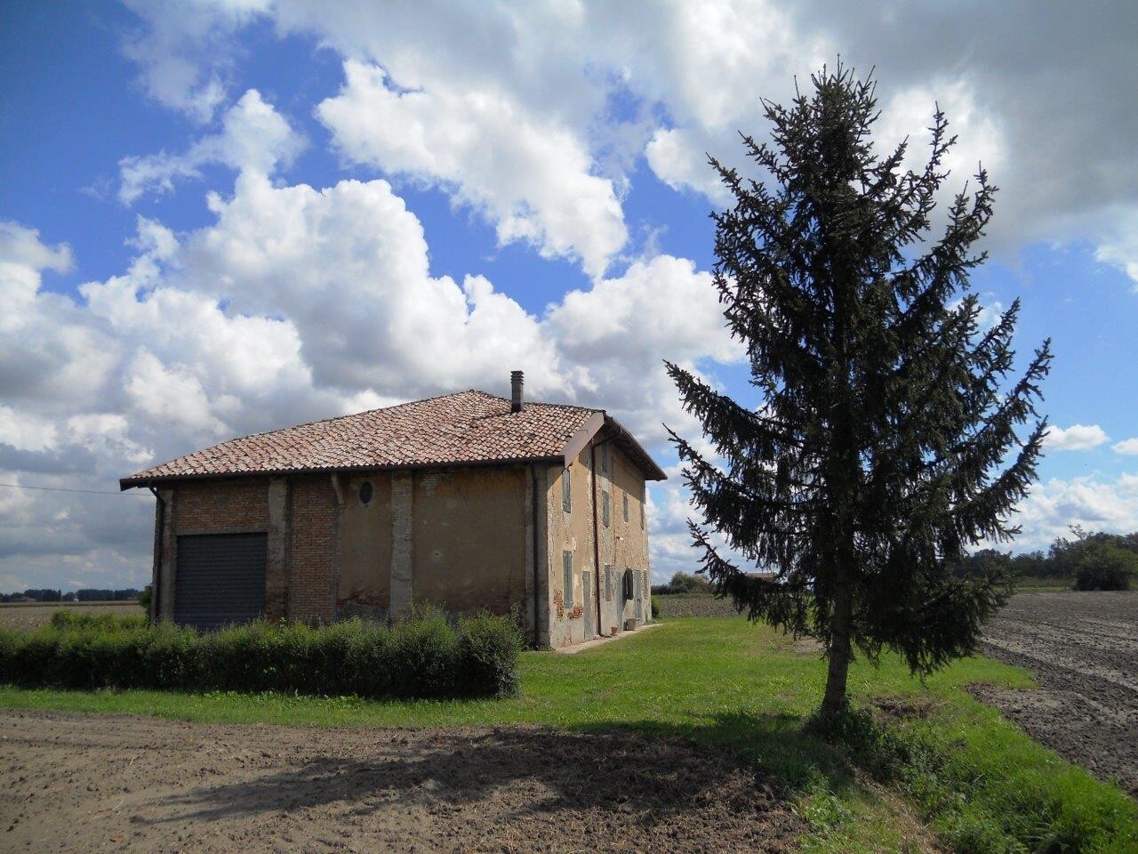 Cascina – Corte Colonica in Vendita a Pieve di Cento