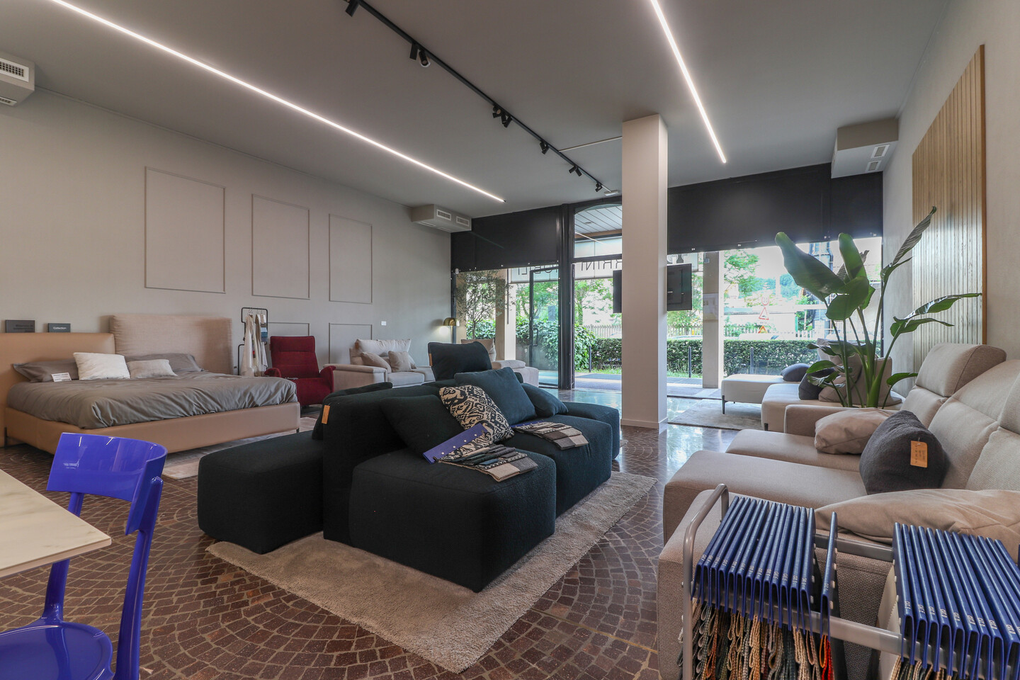 Negozio in vendita a Casalecchio di Reno