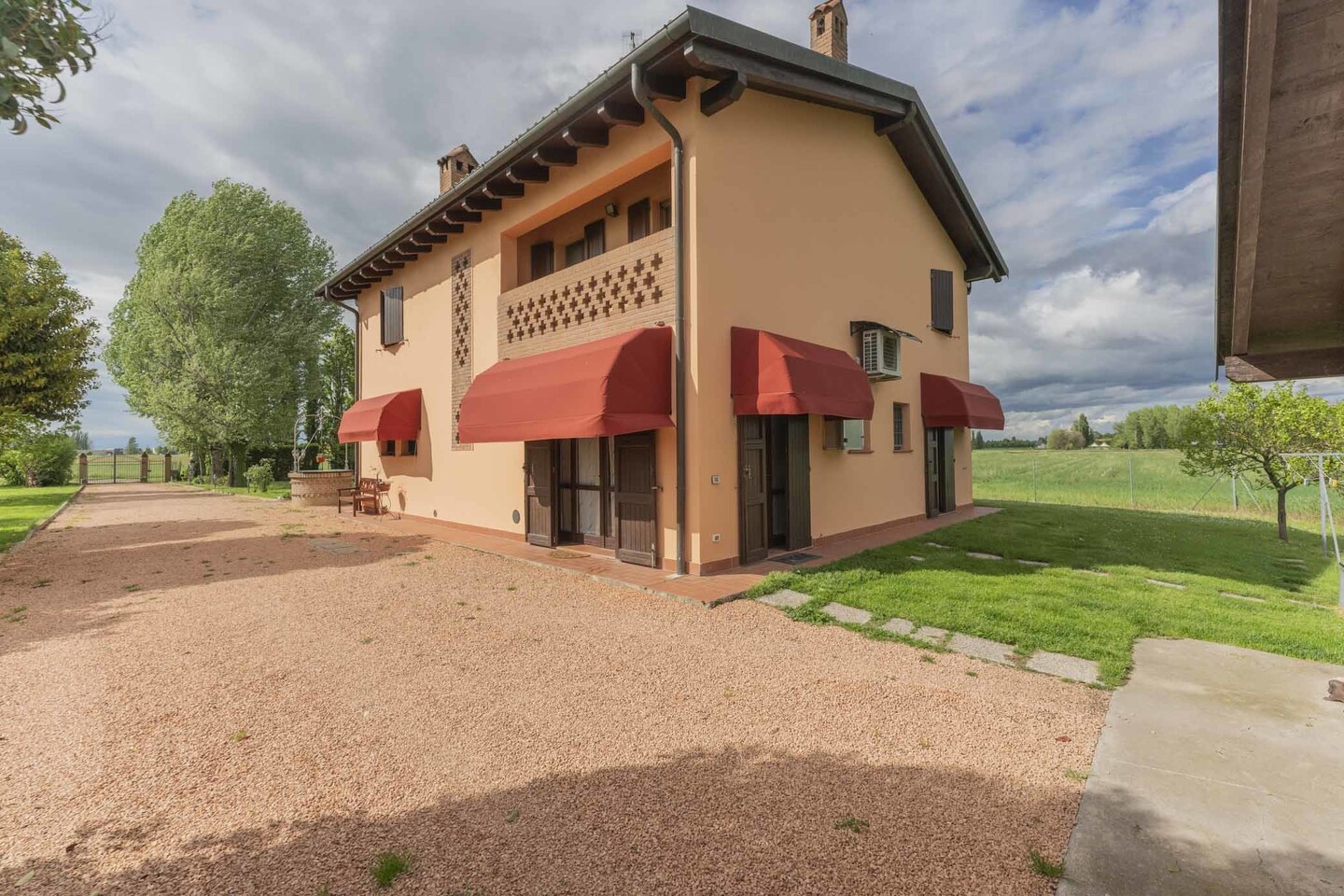 Casa indipendente con parco a San Pietro in Casale