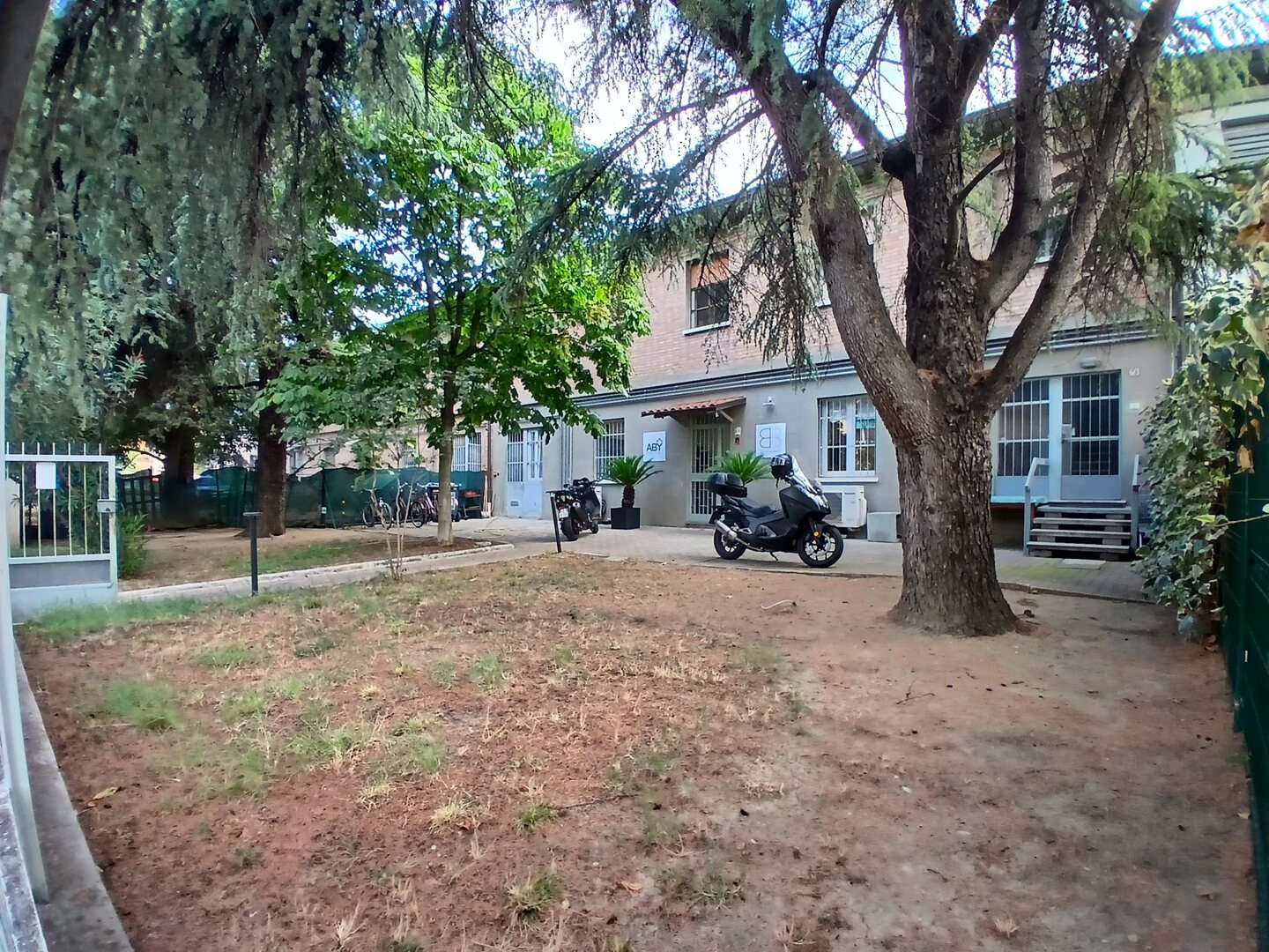 Capannone e appartamento in vendita a Granarolo dell’Emilia