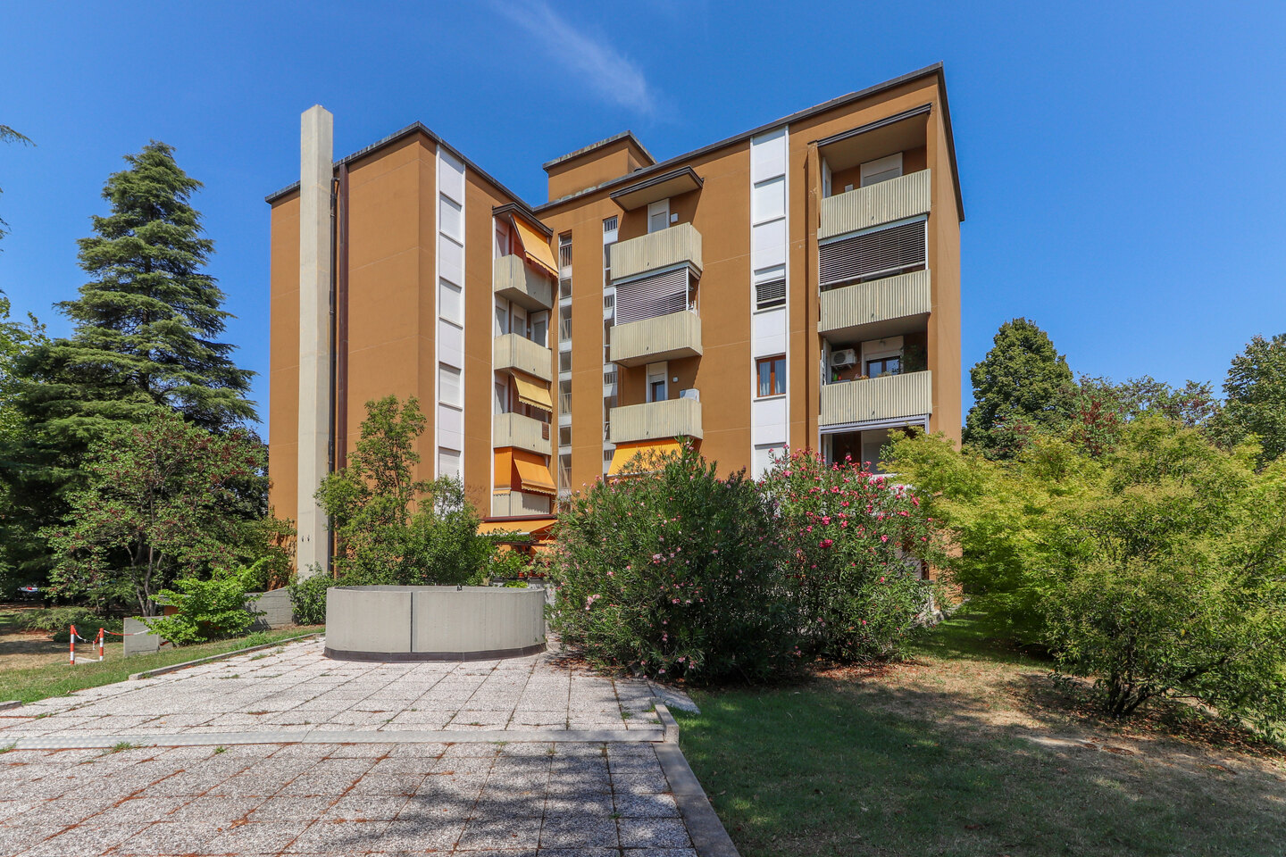 Quadrilocale con cantina e garage in vendita a Casalecchio di Reno