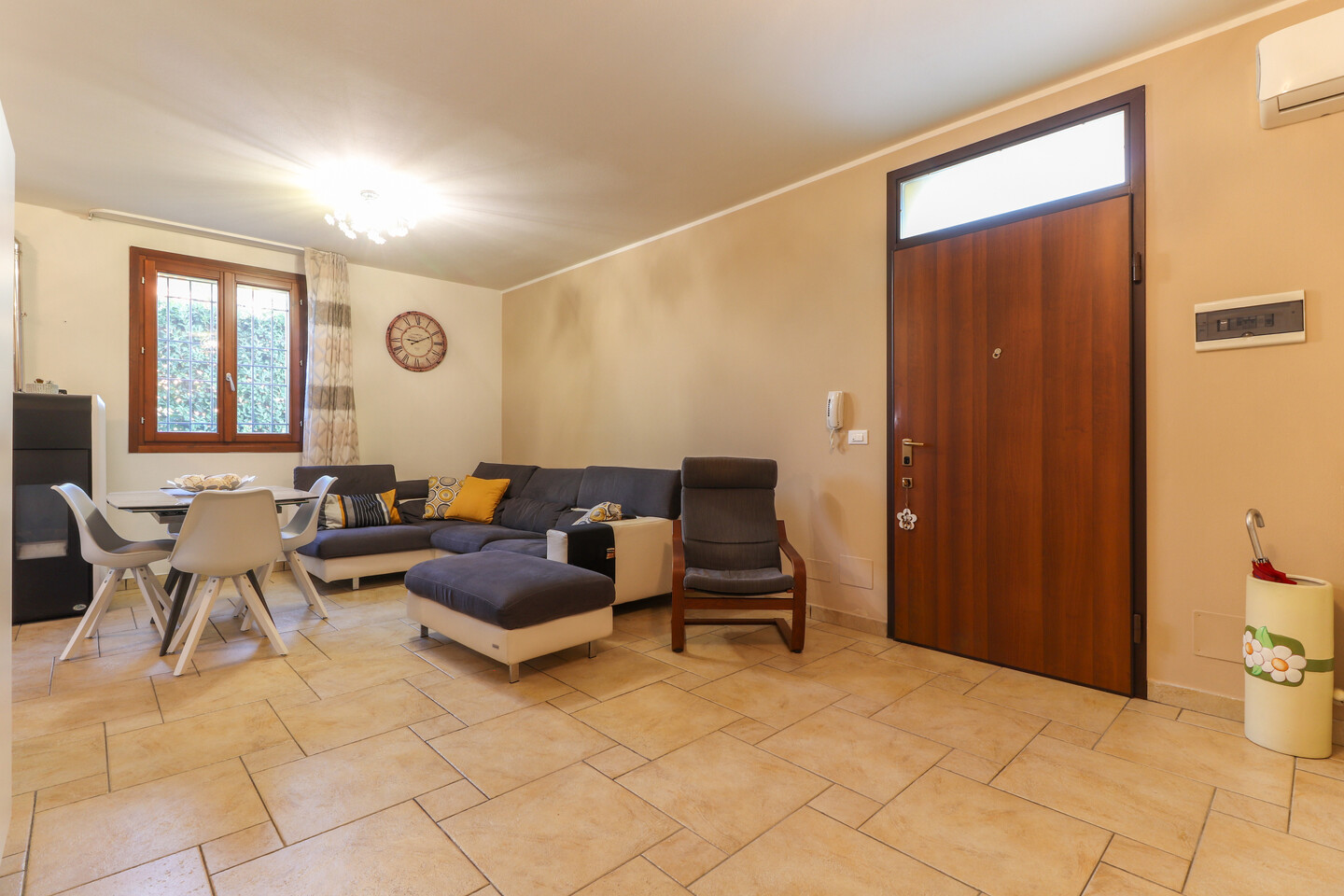 Porzione di bifamiliare in vendita a San Matteo della Decima