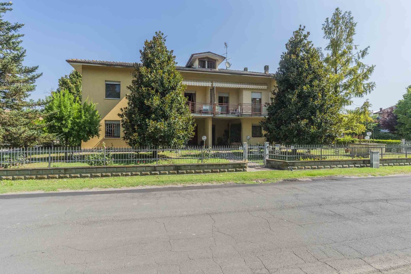 Villa Quadrifamiliare in vendita a Castello D’Argile