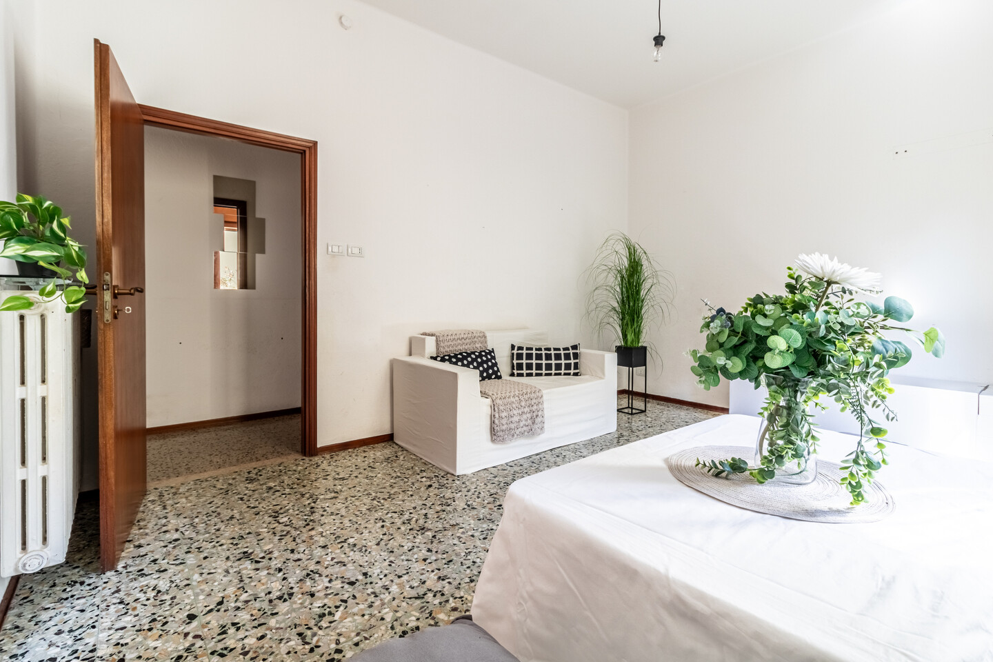 Appartamento quadrilocale con garage in vendita a Imola