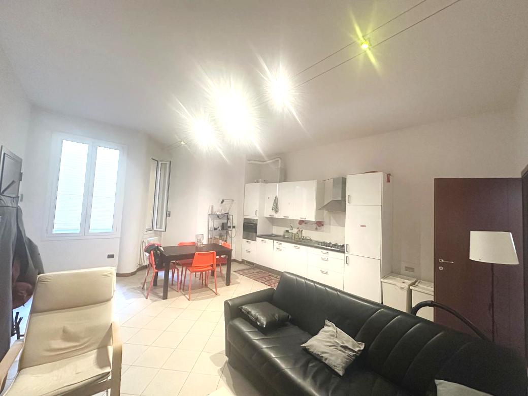 Bologna Centro – Via Dell’Indipendenza – Trilocale Non Arredato