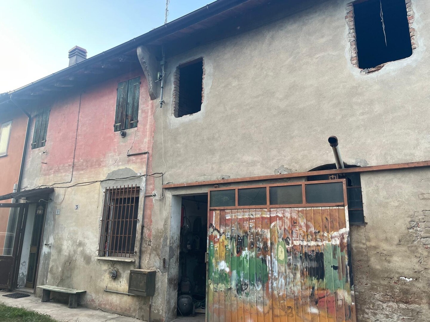 Porzione di casa indipendente in vendita a Galliera