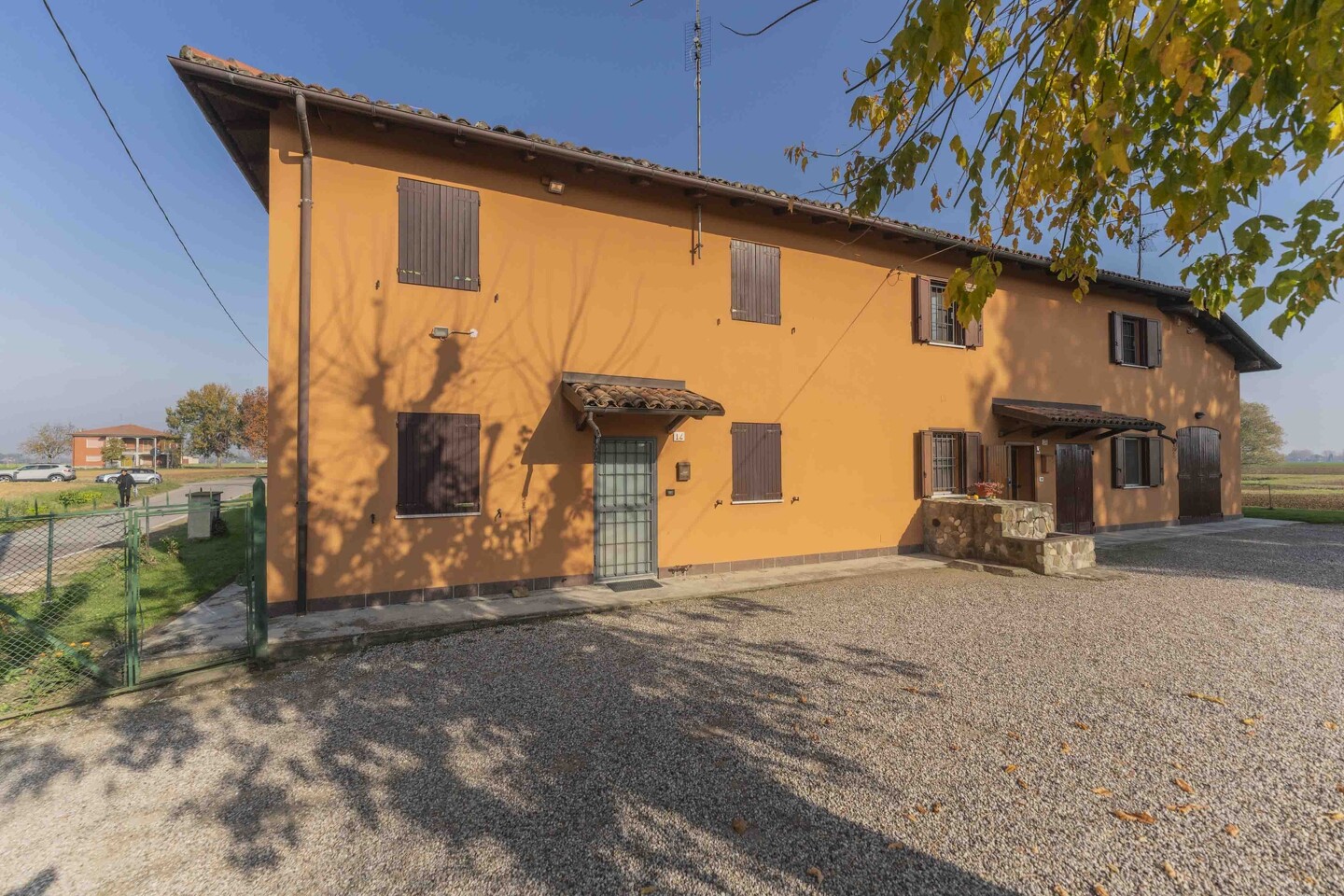 Castenaso- Via Birbanteria: Soluzione Semi-Indipendente da Ristrutturare e Personalizzare