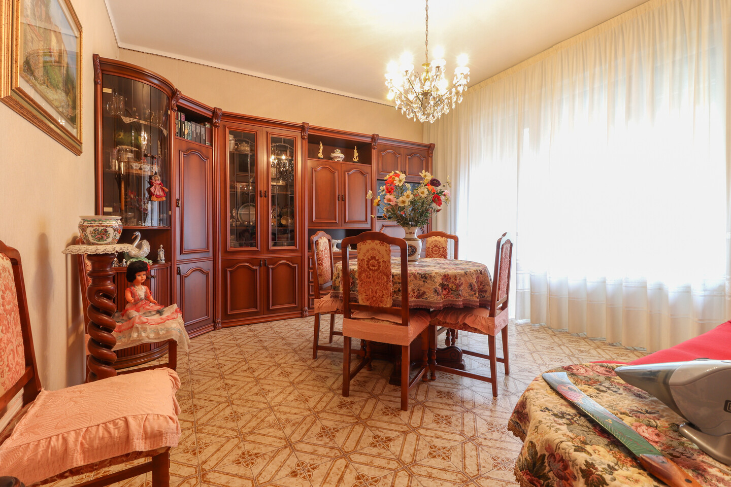 Zona S. Donato/Via Panzini ad.ze: appartamento con 2 camere