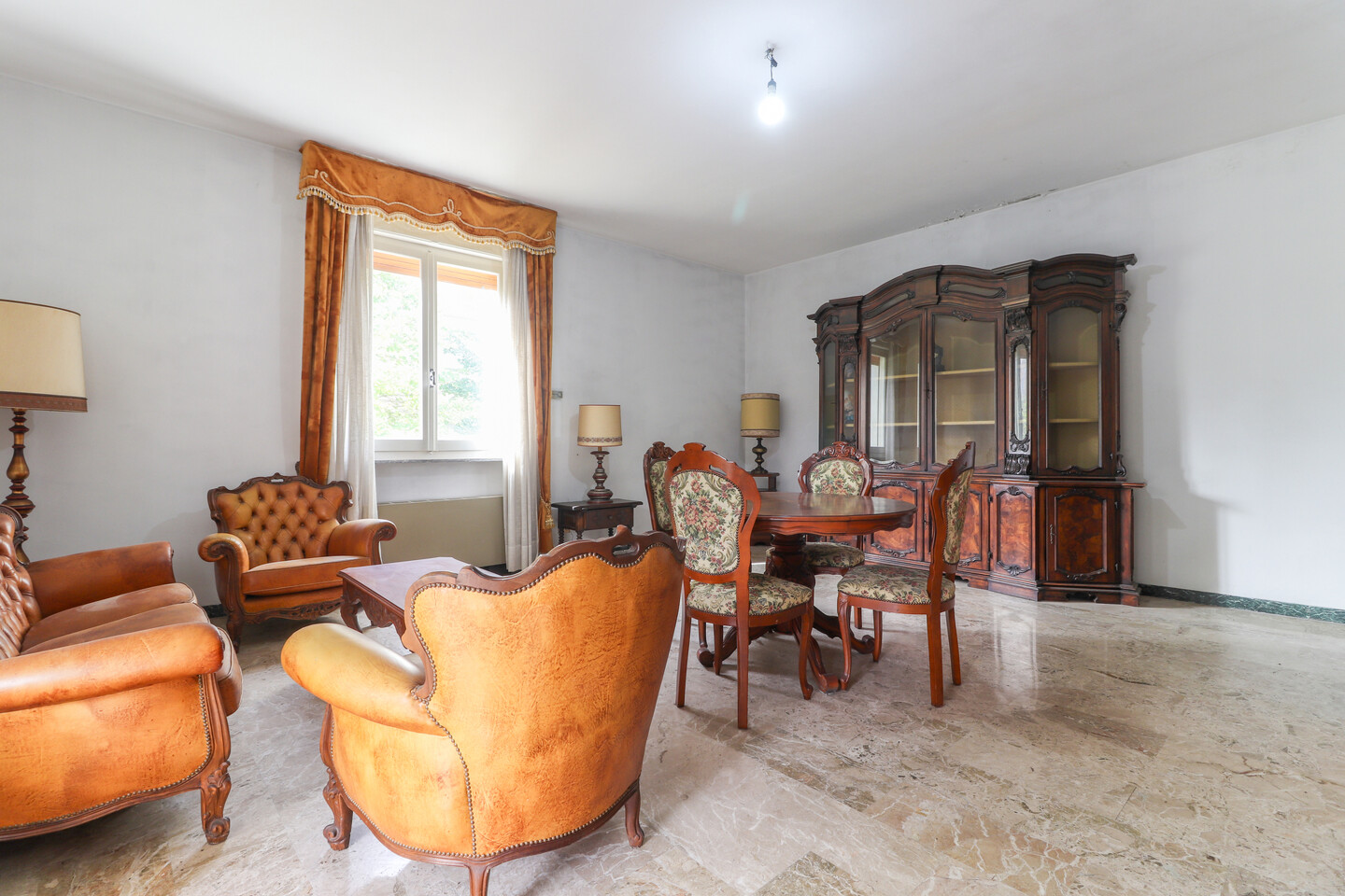 Villa Indipendente in Vendita a Cento