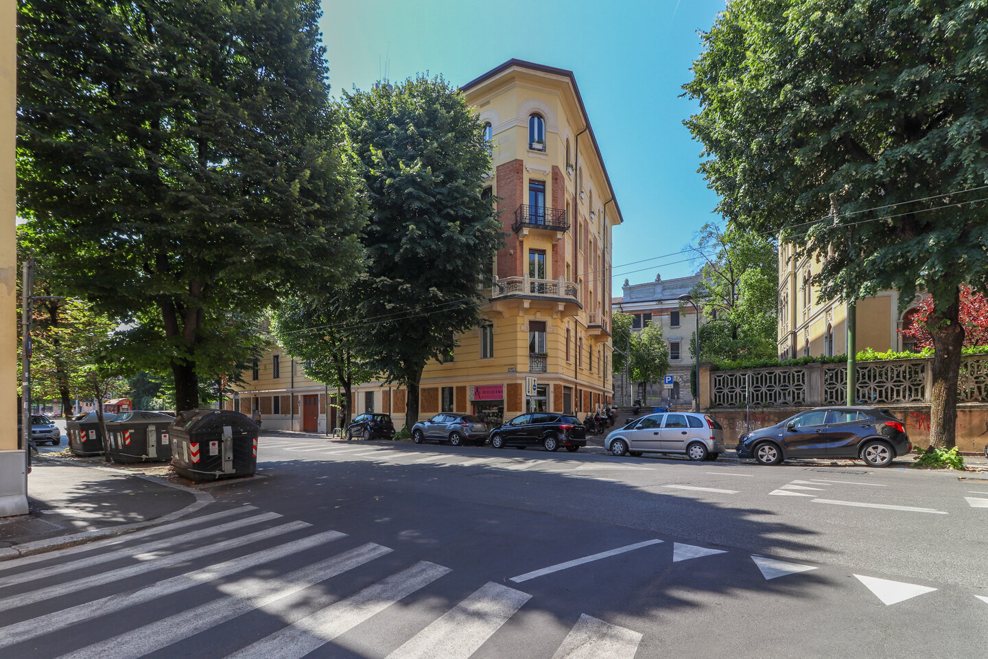 Bilocale su due livelli in locazione a Bologna