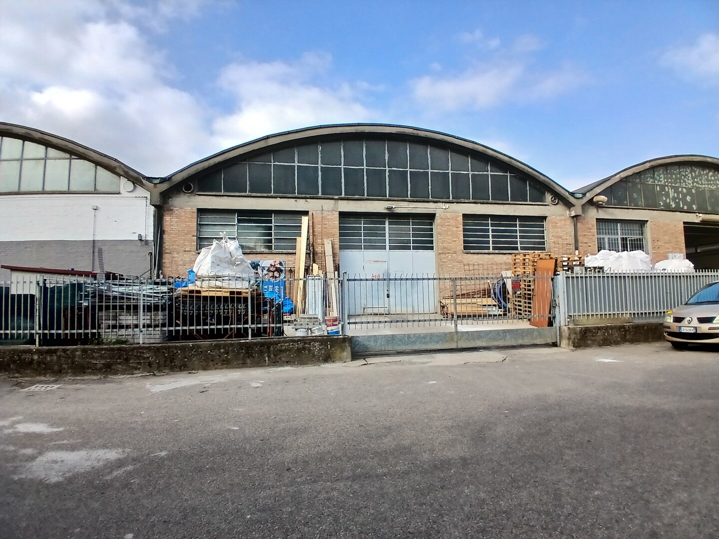Capannone e appartamento in vendita a Granarolo dell’Emilia