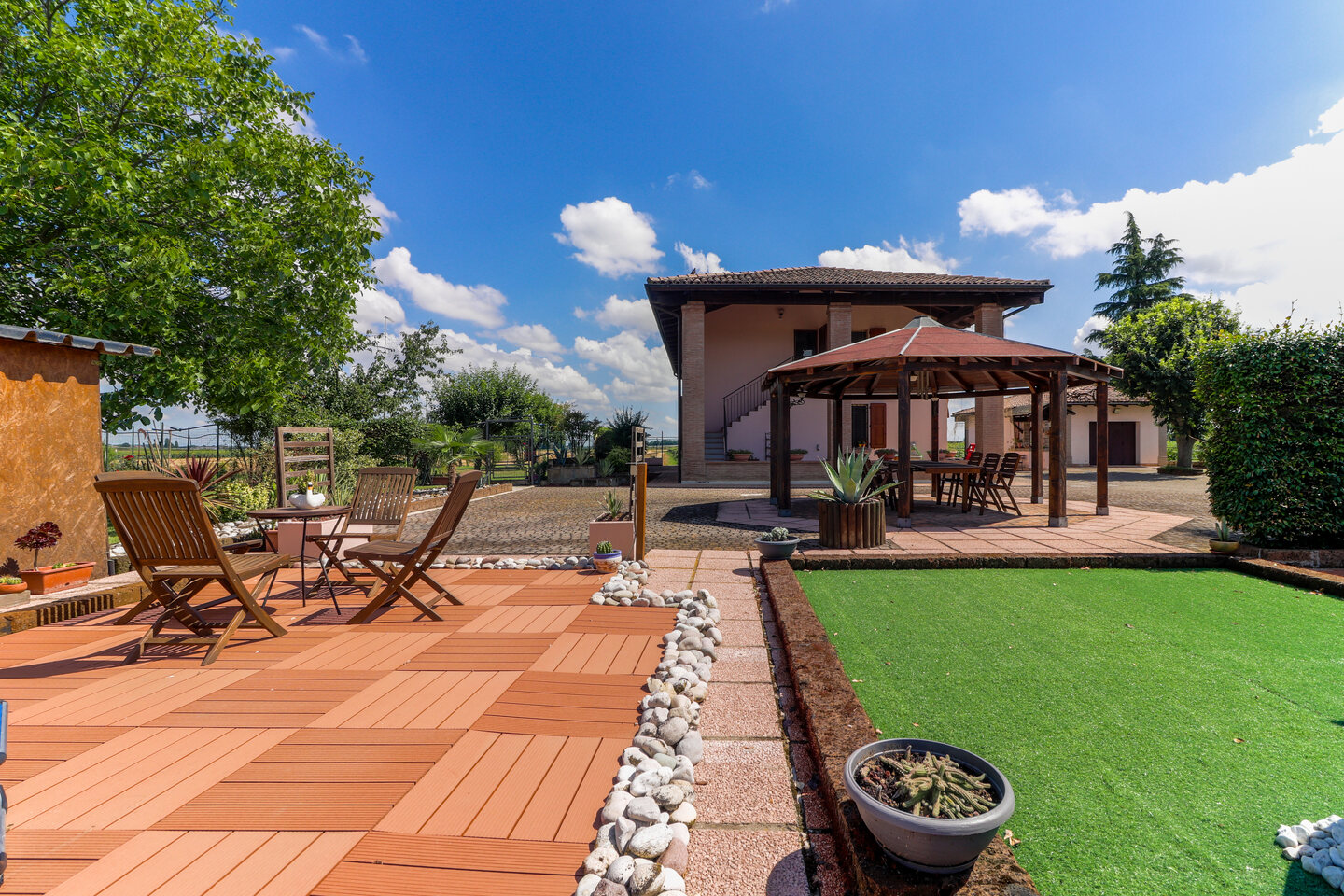 Villa Bifamiliare in Vendita a Granarolo dell’Emilia