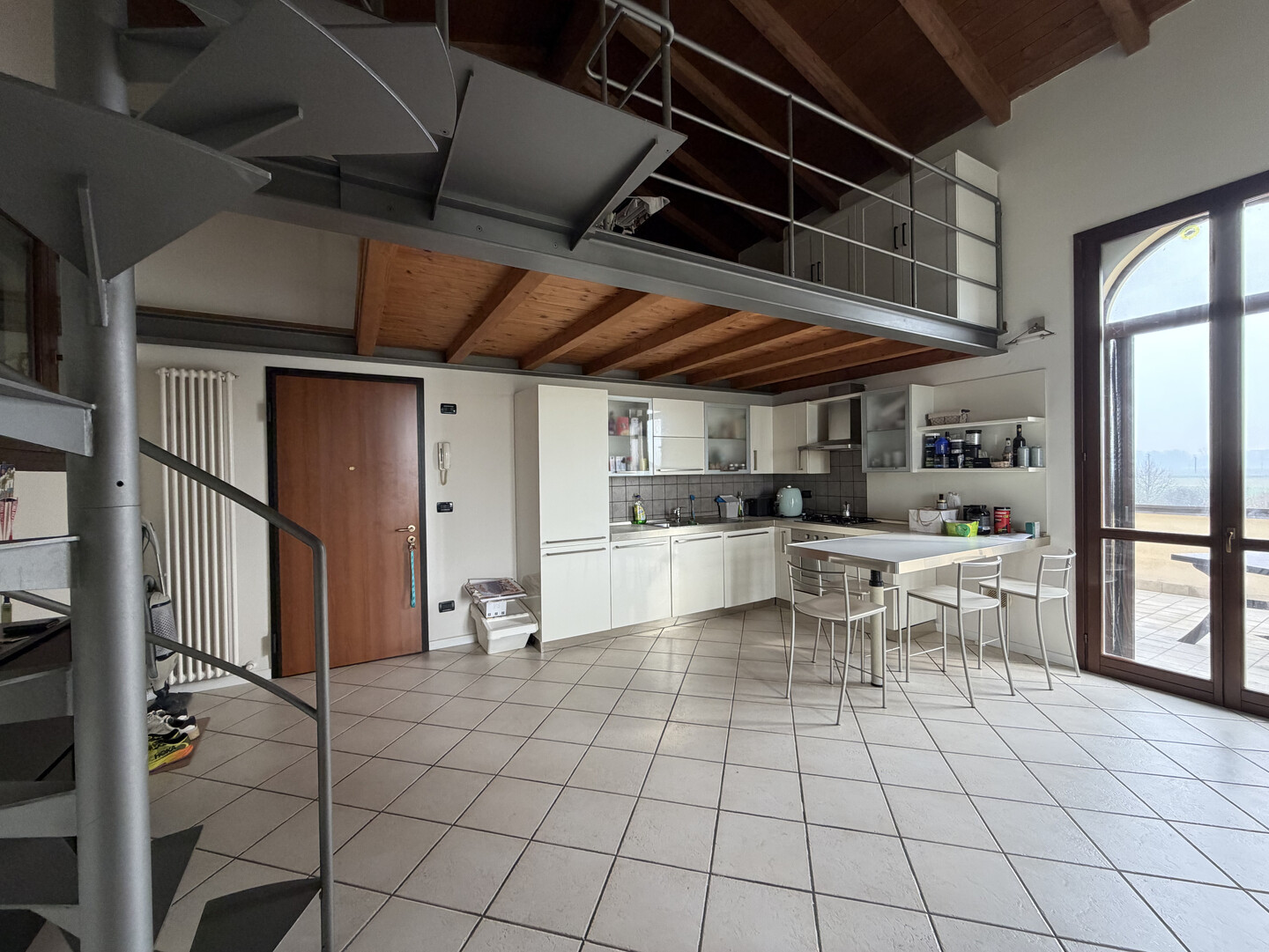 Appartamento in affitto a Corpo Reno