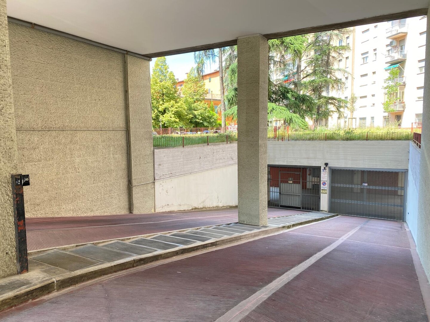 Garage/Posto auto in affitto a Bologna