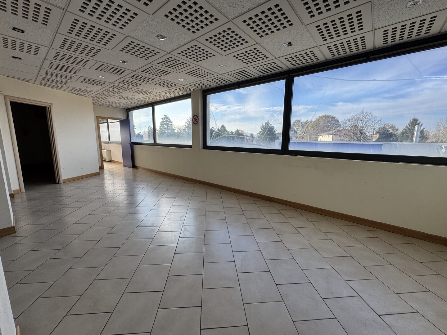 Capannone / Magazzino in affitto a Calderara di Reno