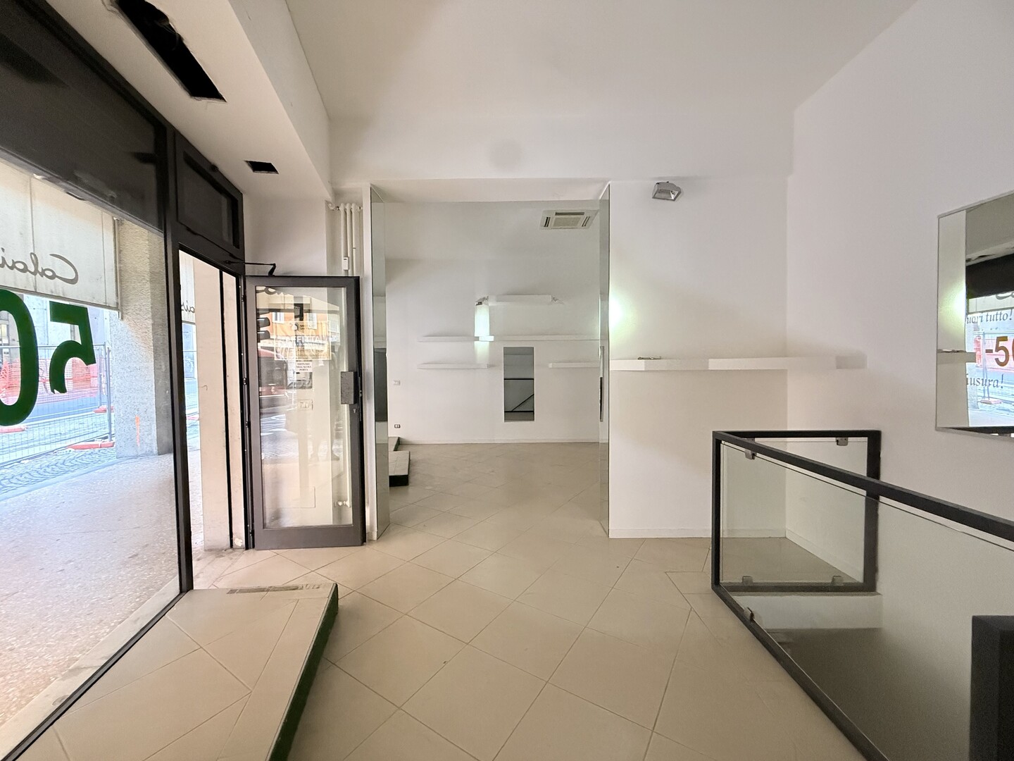 Locale commerciale in locazione a Bologna