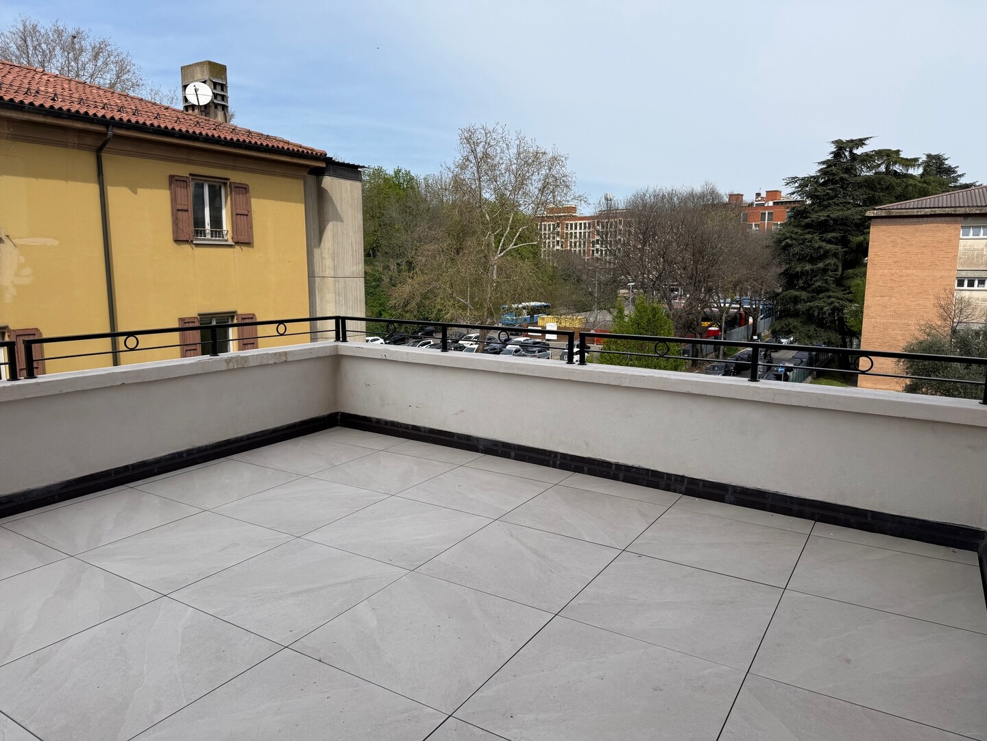 Esclusivo Appartamento  di lusso in vendita a Bologna
con terrazzo di 100 mq