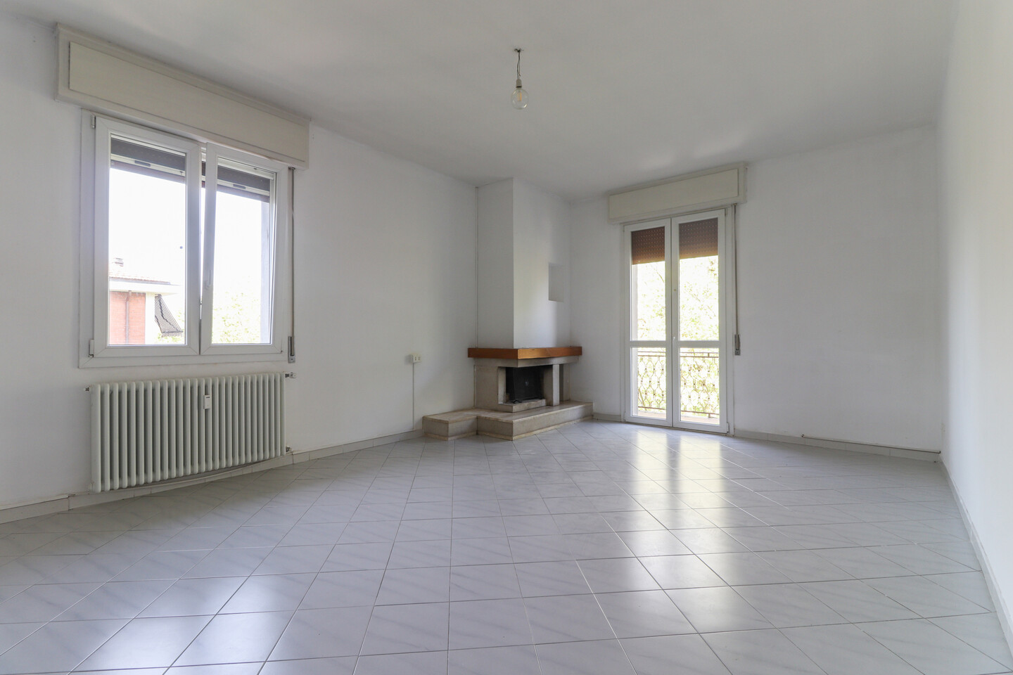Granarolo Dell’Emilia: 2 camere+autorimessa ultimo piano
