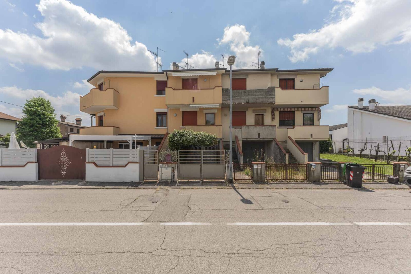 Porzione di casa con ingresso indipendente in vendita a Mirabello