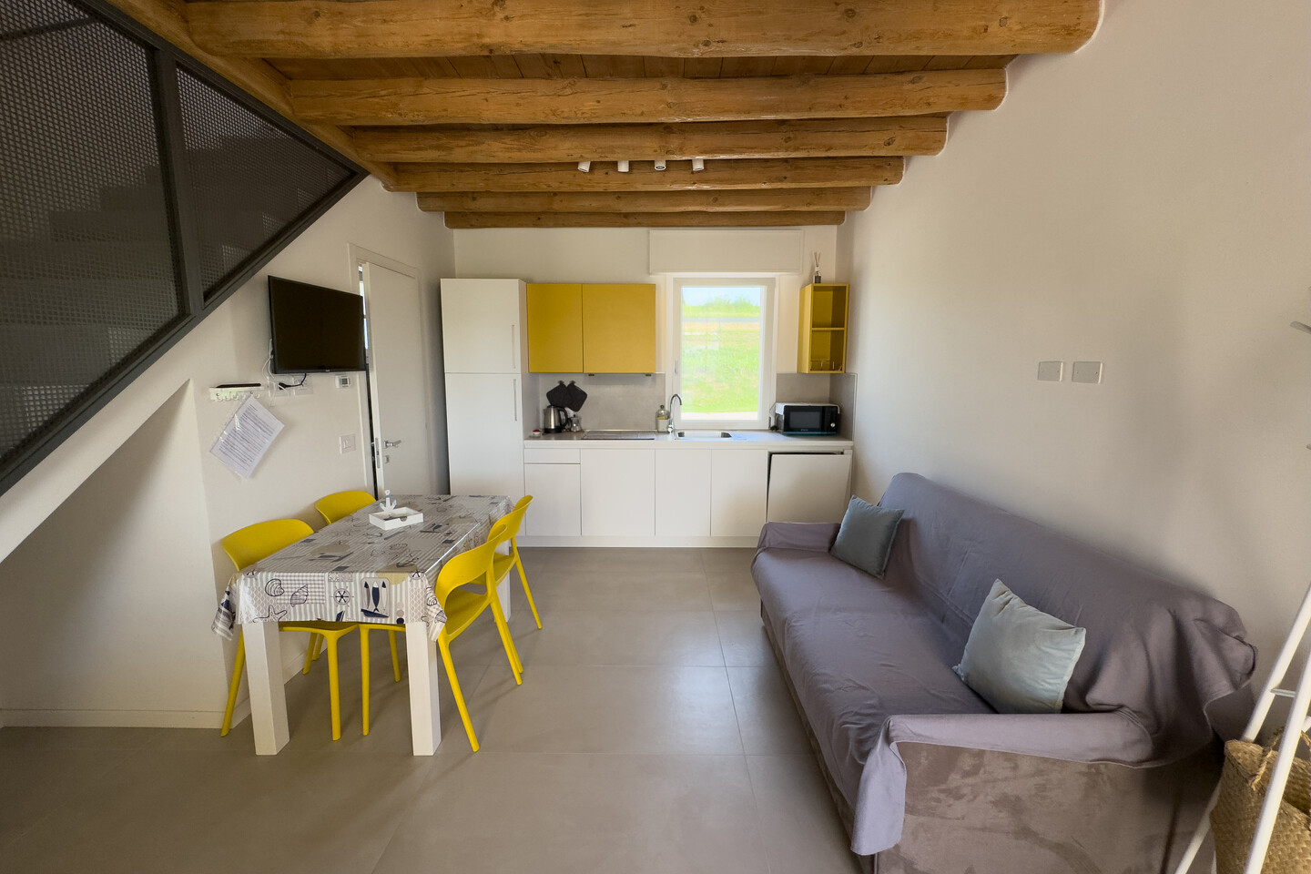 Appartamento arredato con ingresso indipendente e balcone a Scardovari, Porto Tolle