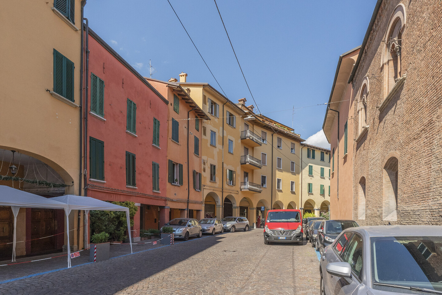 Bologna-Via Collegio Di Spagna: 2 camere+2 bagni+soppalco