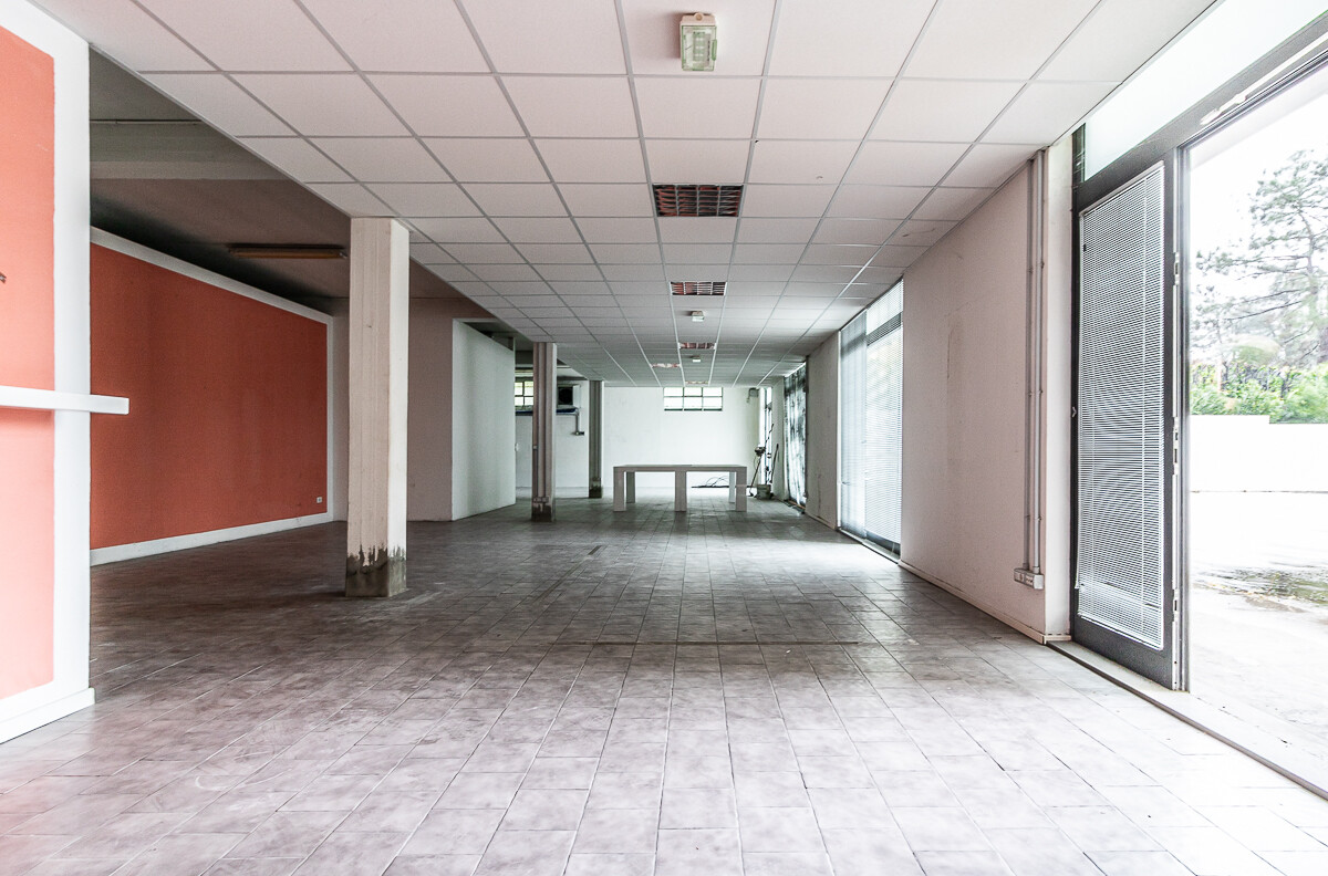 Locale commerciale in affitto a Riolo Terme