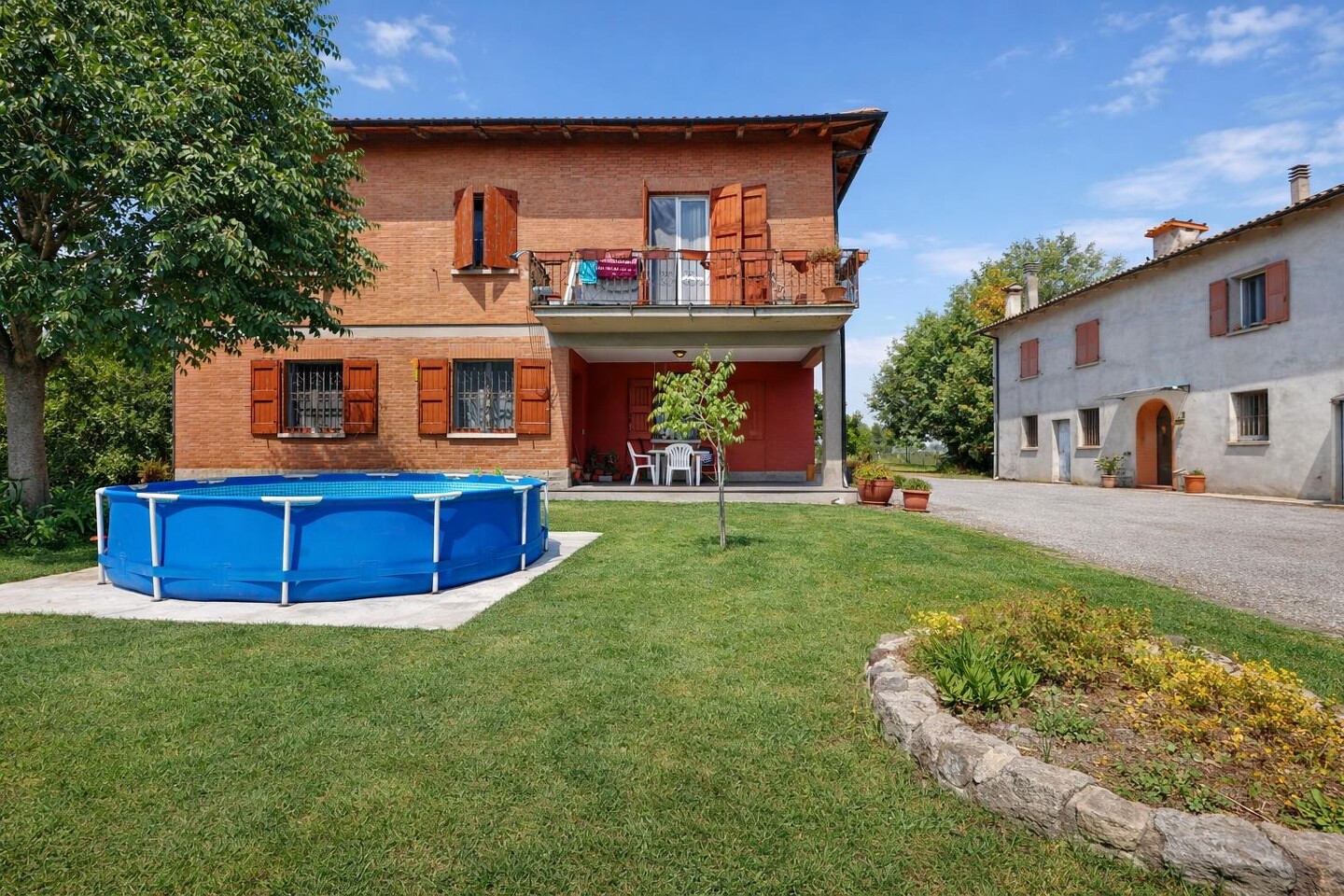 Budrio-fraz. Mezzolara: casa indipendente