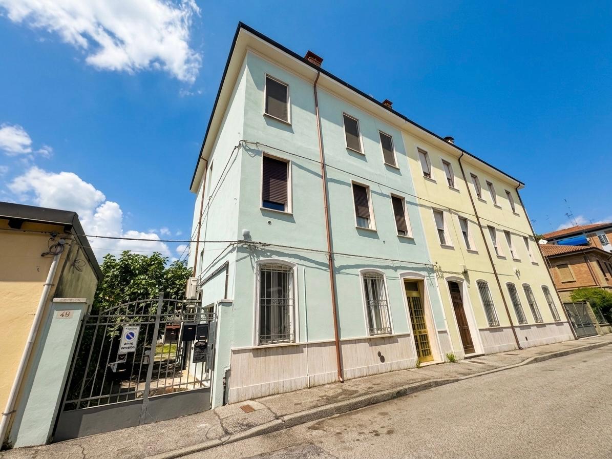 Appartamento con terrazza in vendita a Ferrara