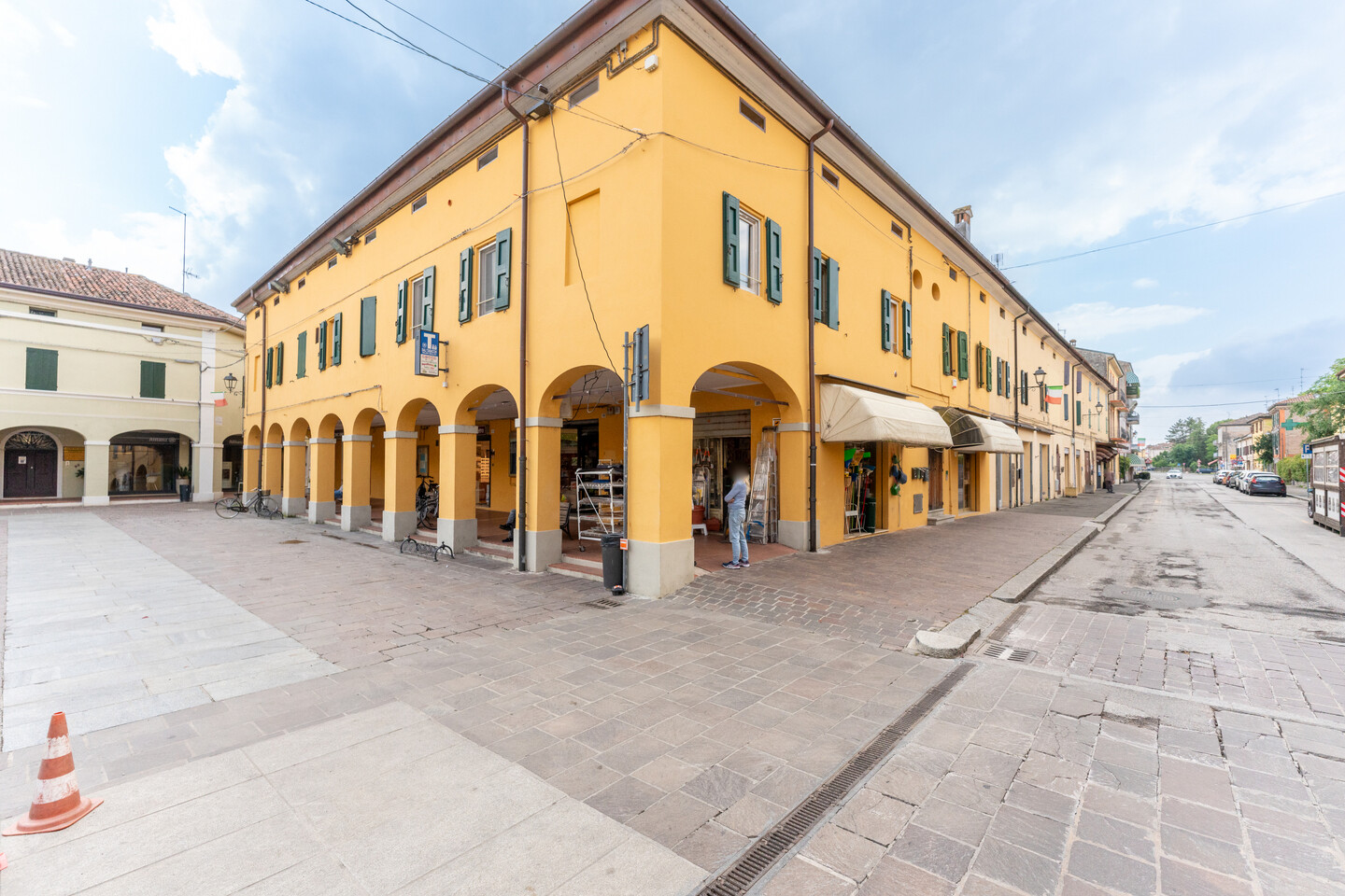 Tabaccheria in vendita a San Pietro in Casale
