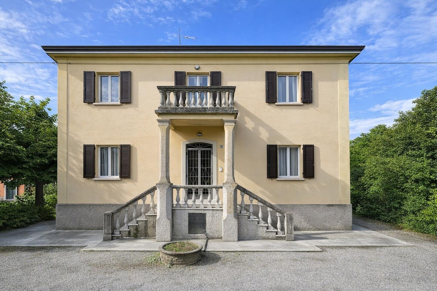 Villa bifamiliare con giardino in vendita a Sant’Agata Bolognese