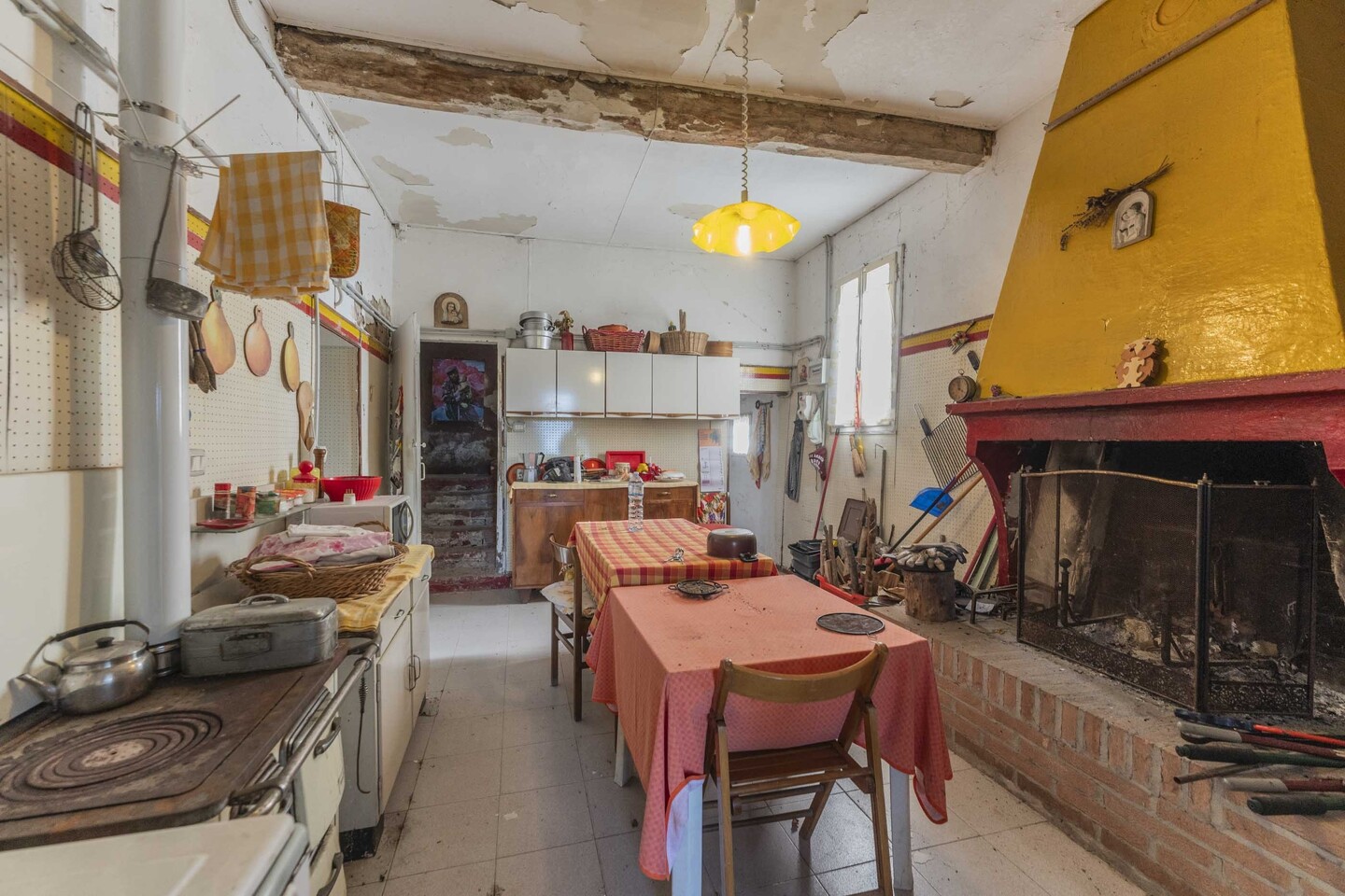 Rustico a Poggetto con terreno agricolo