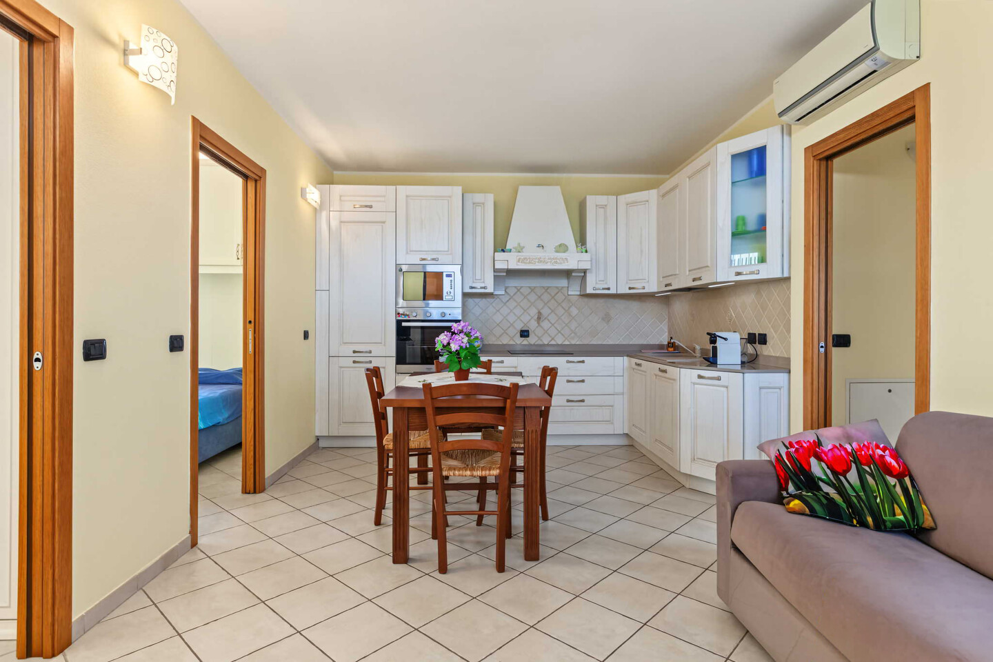 Appartamento con giardino privato e garage in vendita a Cervia