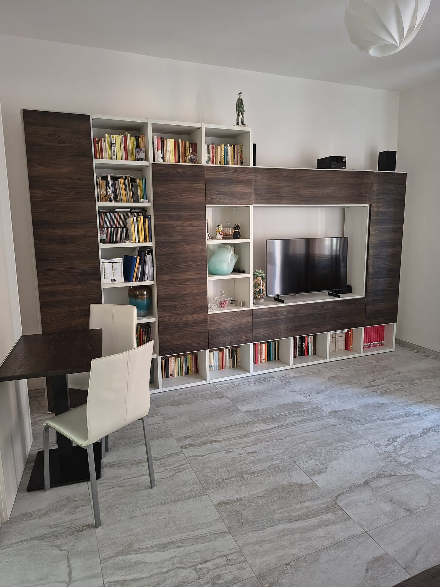 Budrio: appartamento al 1 piano + cantina+autorimessa